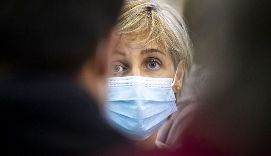 Sábado: Pandemia lançou o caos nos Centros de Saúde